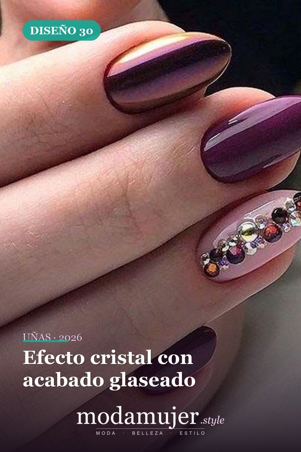 Efecto cristal con acabado glaseado — Más de 40 ideas inspiradoras de arte de uñas para la fiesta de bodas