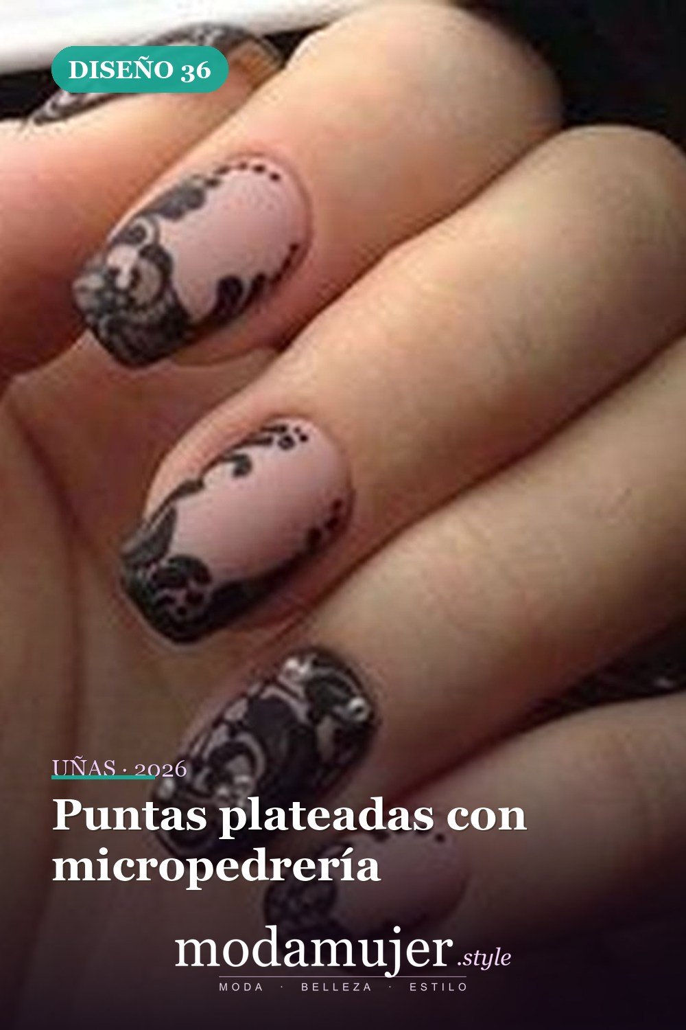 Puntas plateadas con micropedrería — Más de 40 ideas inspiradoras de arte de uñas para la fiesta de bodas