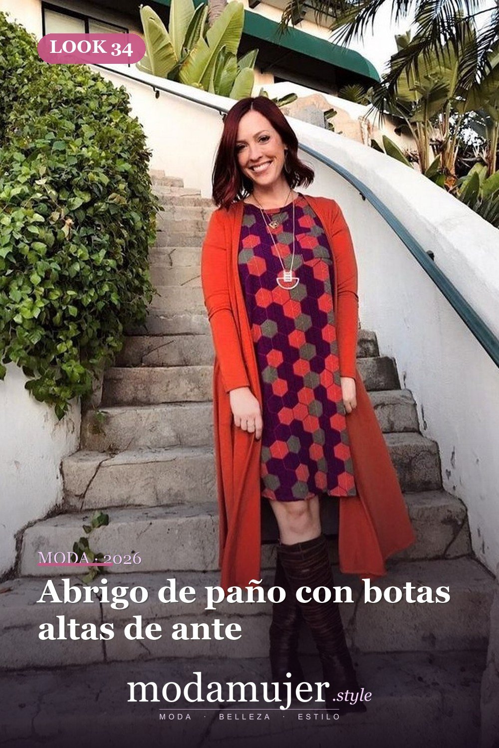 Abrigo de paño con botas altas de ante — Más de 41 combinaciones de botas y abrigos para el invierno 2026