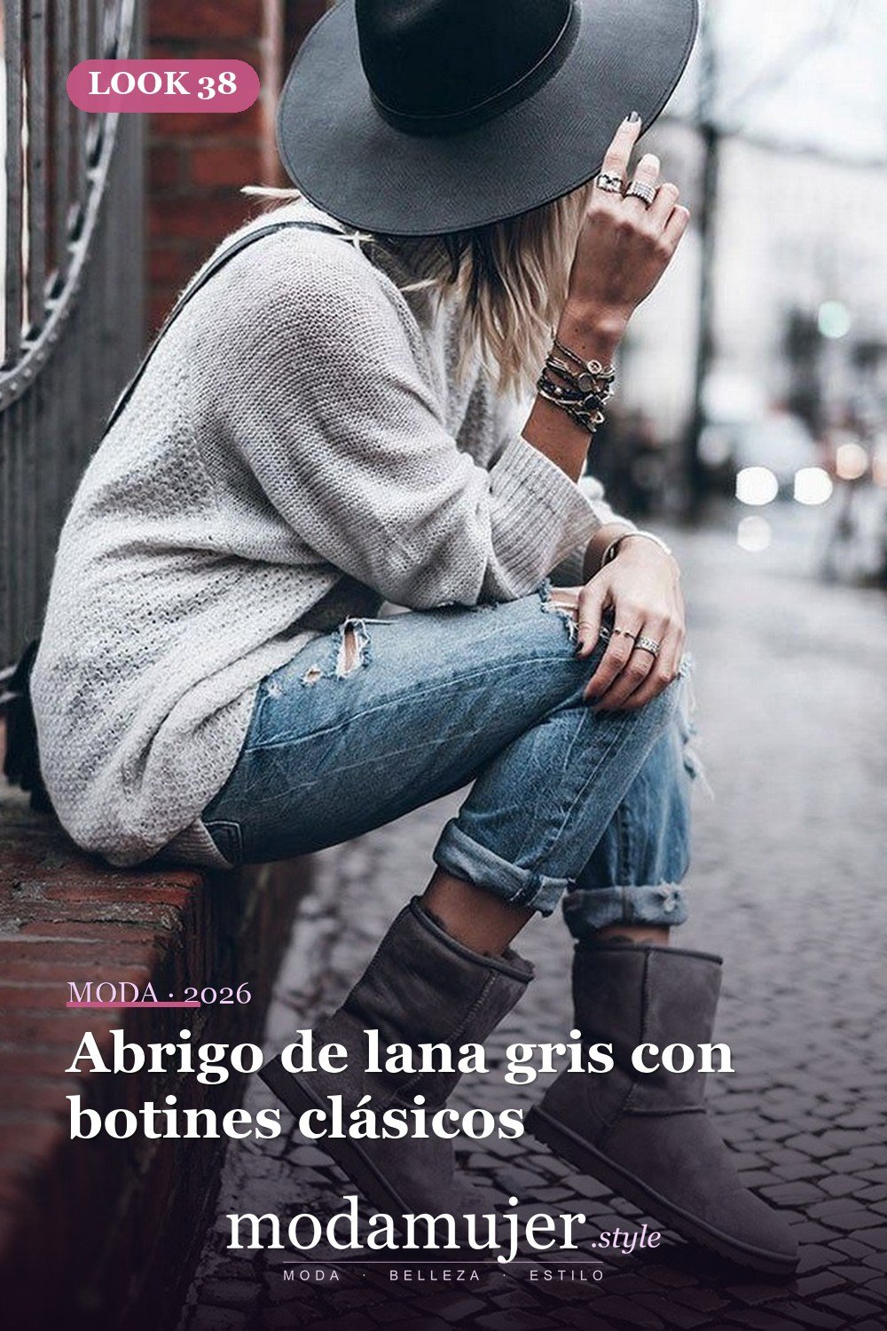 Abrigo de lana gris con botines clásicos — Más de 41 combinaciones de botas y abrigos para el invierno 2026