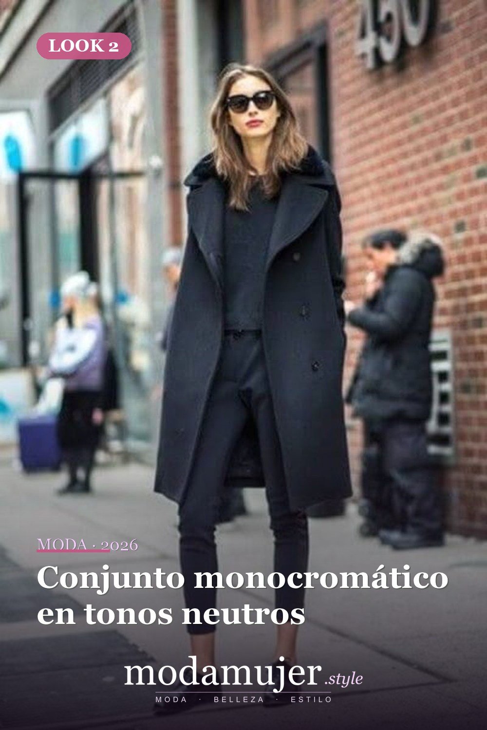 Conjunto monocromático en tonos neutros — Más de 42 trajes casuales de trabajo para mujeres para el invierno