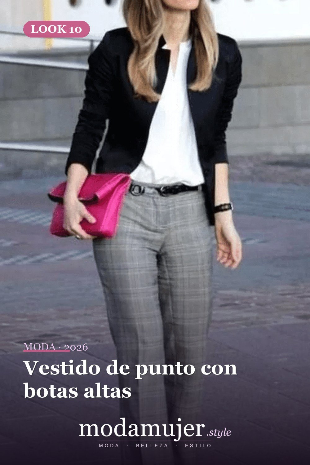Vestido de punto con botas altas — Más de 42 trajes casuales de trabajo para mujeres para el invierno