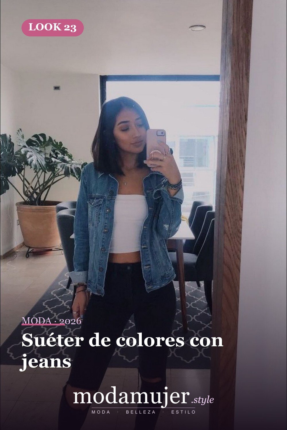 Suéter de colores con jeans — Más de 45 conjuntos de invierno para la escuela que te encantarán