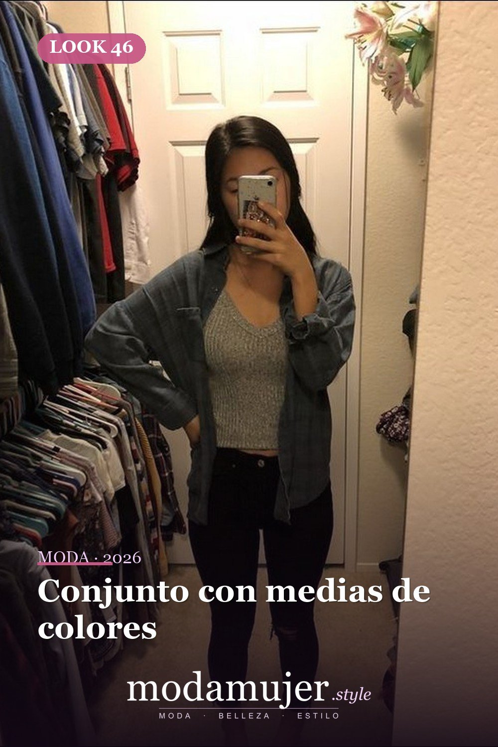 Conjunto con medias de colores — Más de 45 conjuntos de invierno para la escuela que te encantarán