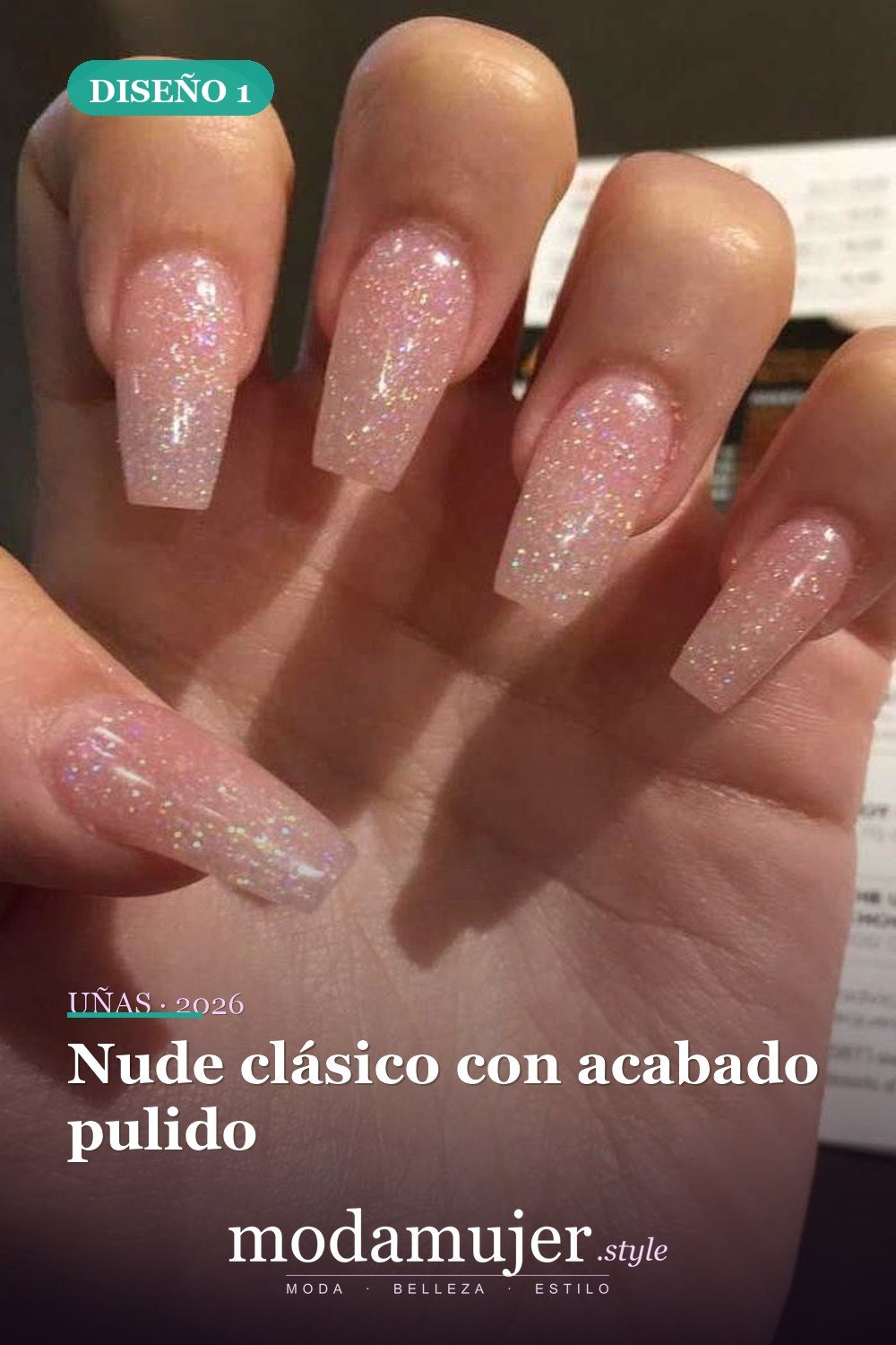 Nude clásico con acabado pulido — Más de 46 bonitos diseños de uñas de ataúd acrílico que debes probar