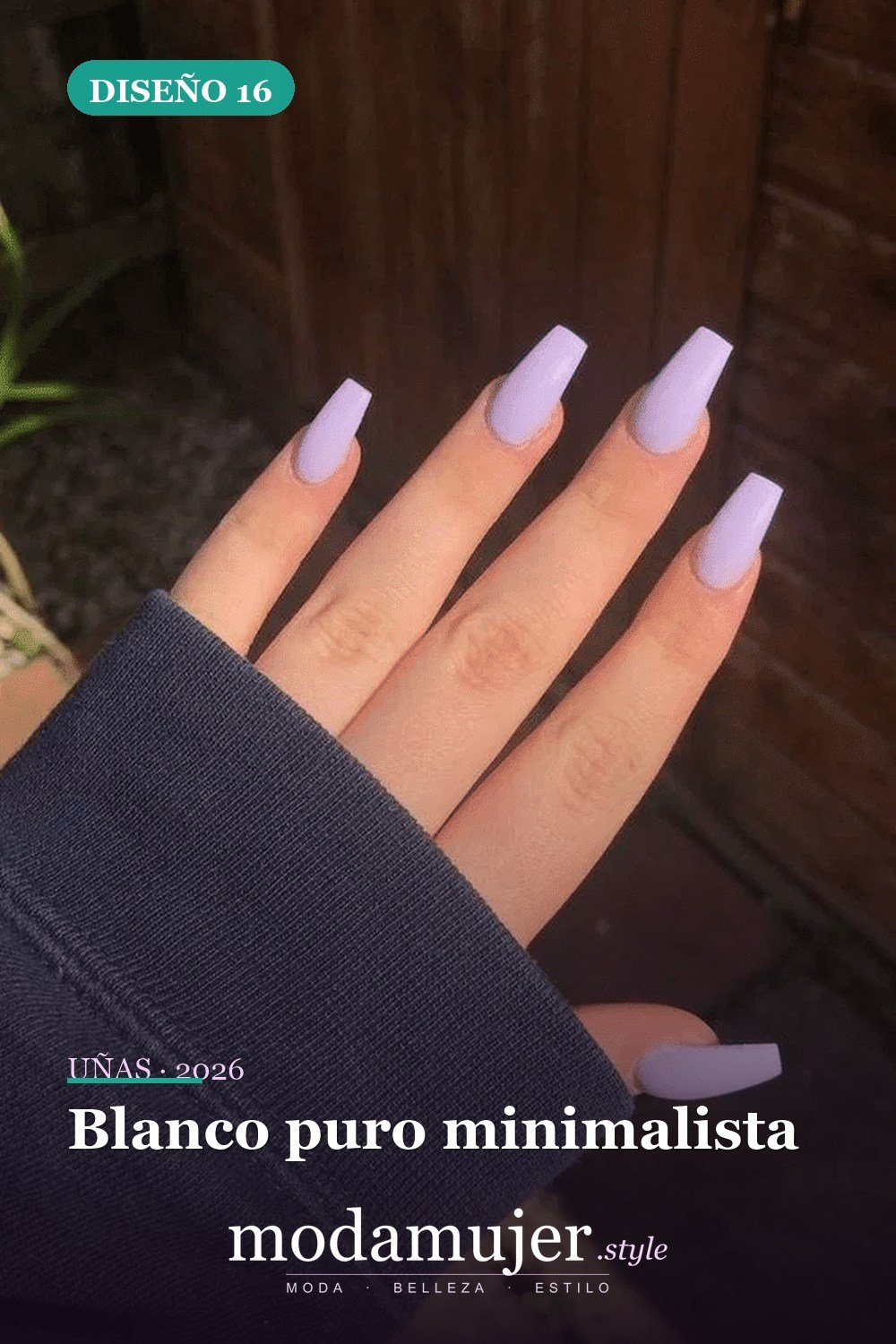 Blanco puro minimalista — Más de 46 bonitos diseños de uñas de ataúd acrílico que debes probar
