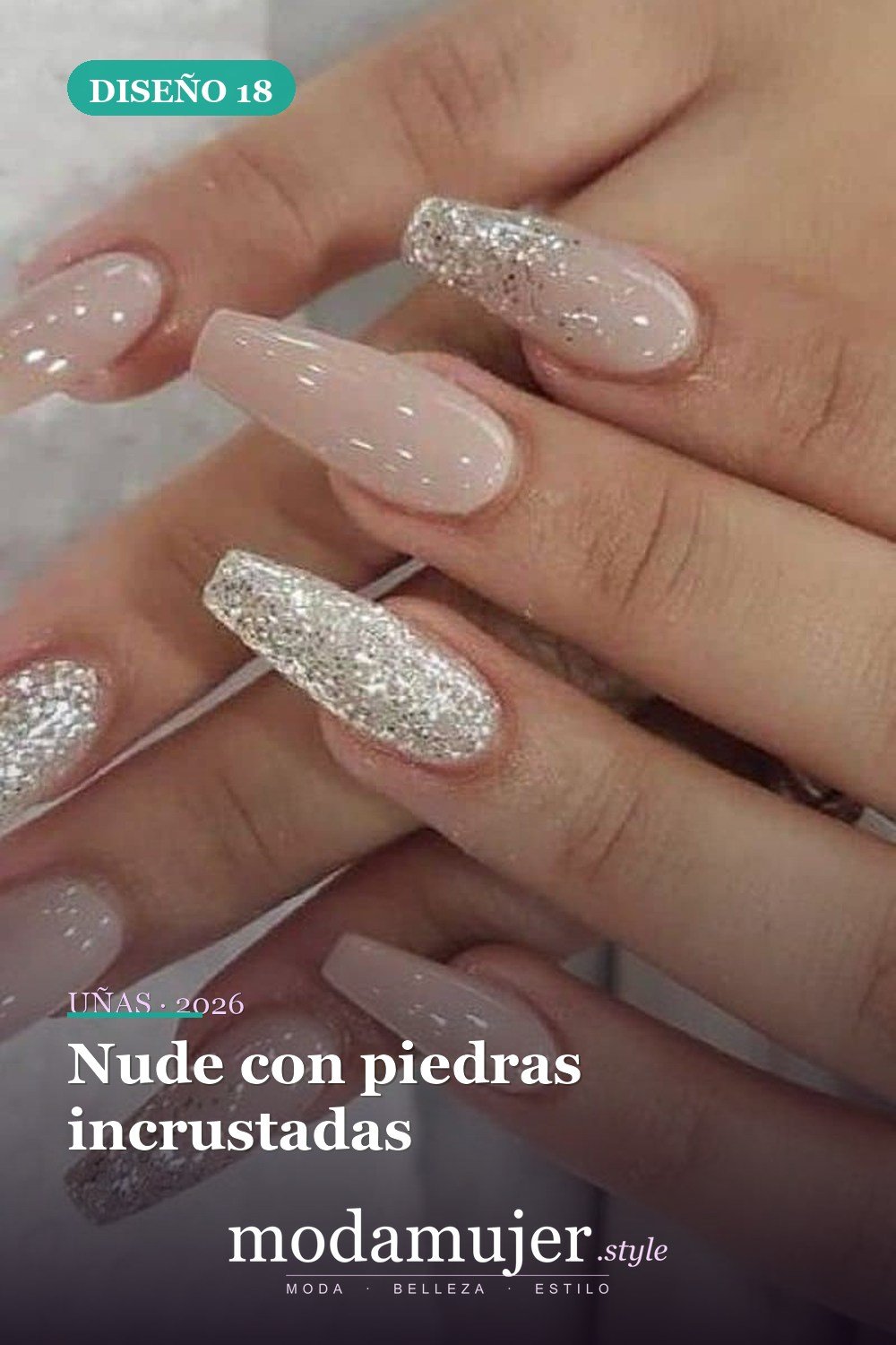 Nude con piedras incrustadas — Más de 46 bonitos diseños de uñas de ataúd acrílico que debes probar