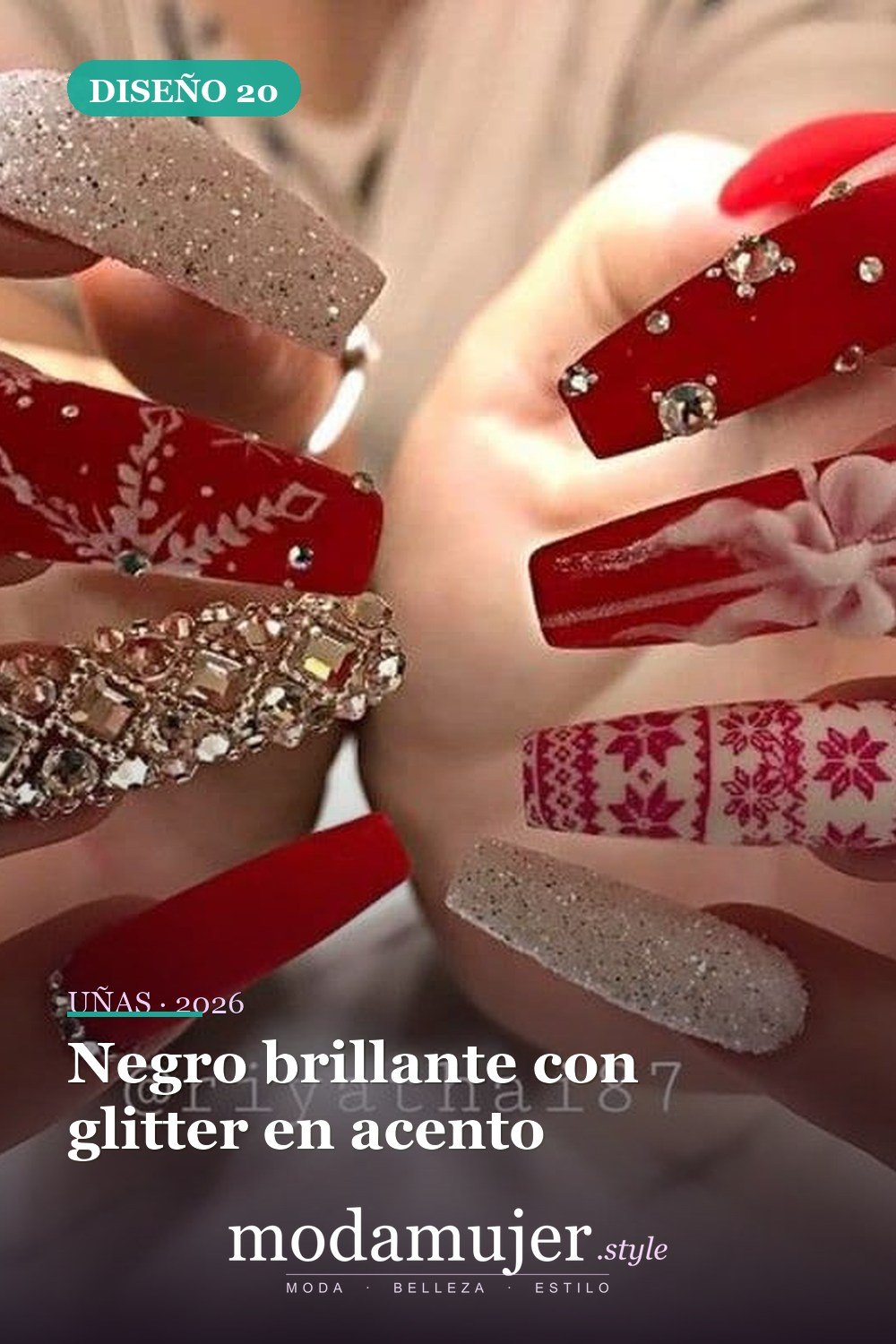 Negro brillante con glitter en acento — Más de 46 bonitos diseños de uñas de ataúd acrílico que debes probar