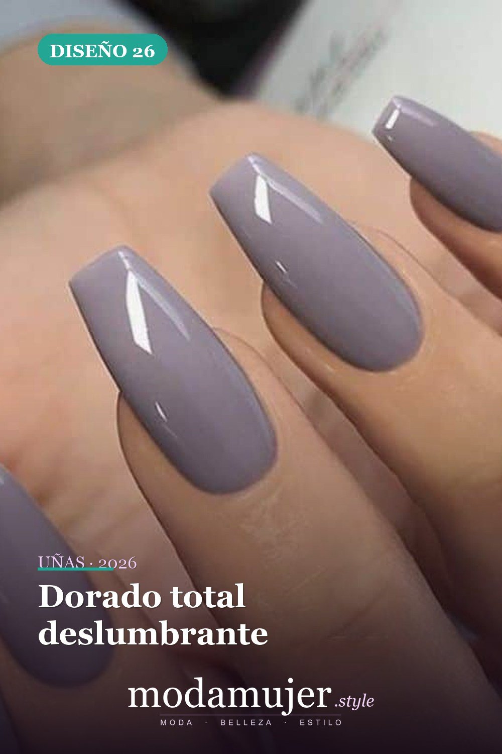 Dorado total deslumbrante — Más de 46 bonitos diseños de uñas de ataúd acrílico que debes probar