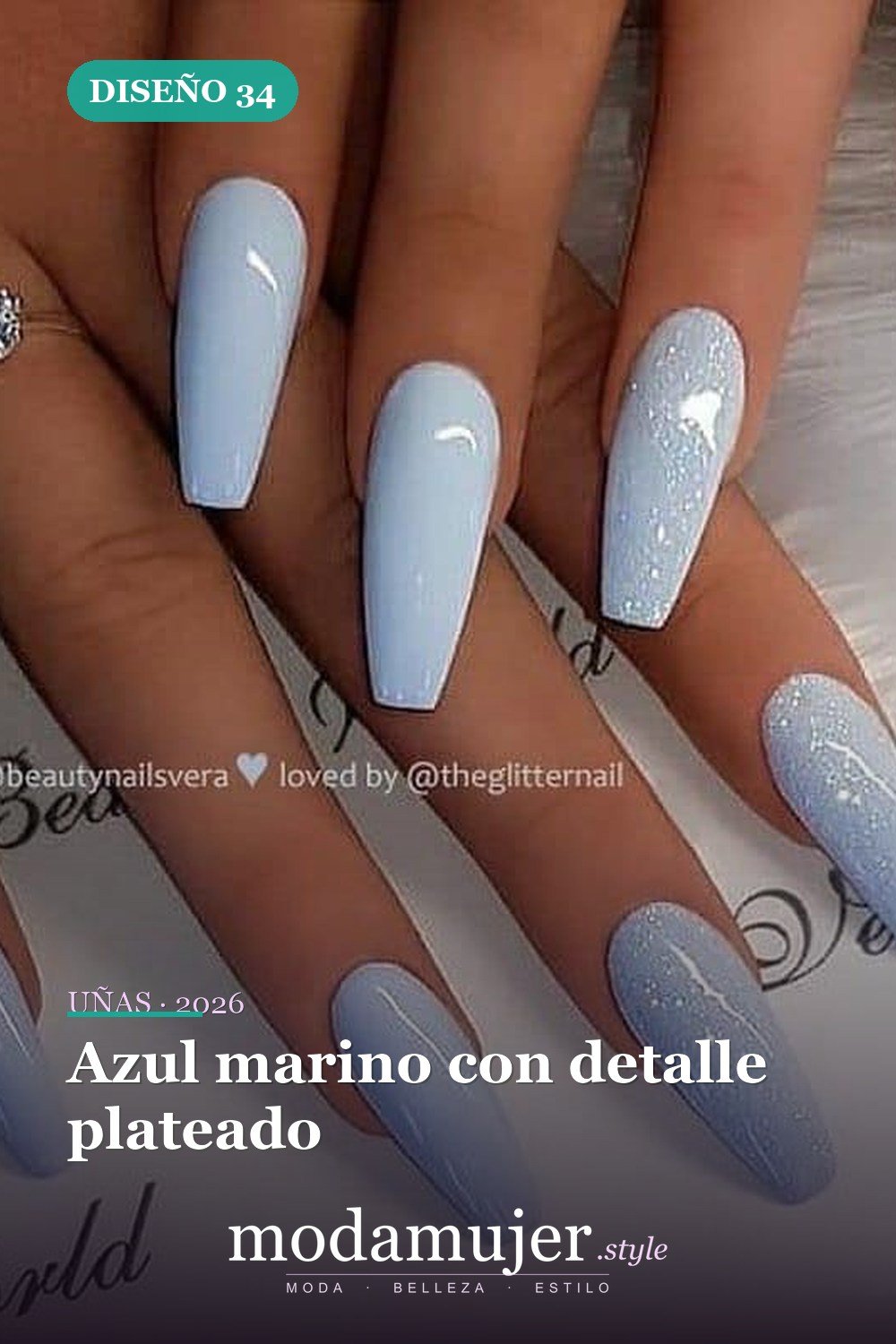 Azul marino con detalle plateado — Más de 46 bonitos diseños de uñas de ataúd acrílico que debes probar