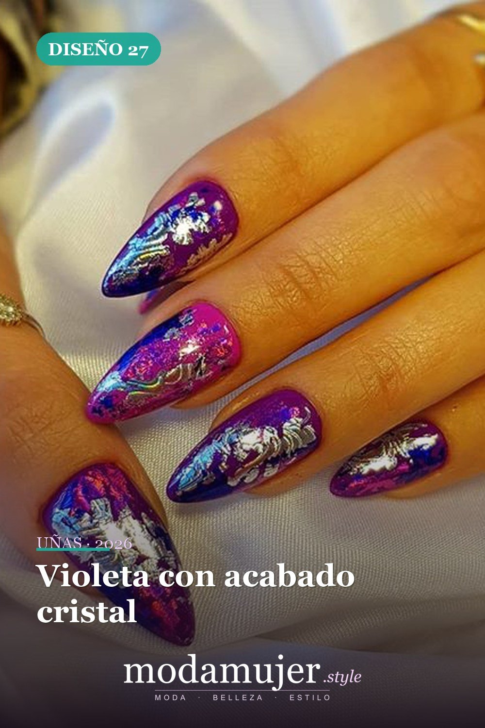 Violeta con acabado cristal — Más de 60 encantadores y hermosos diseños de uñas morados