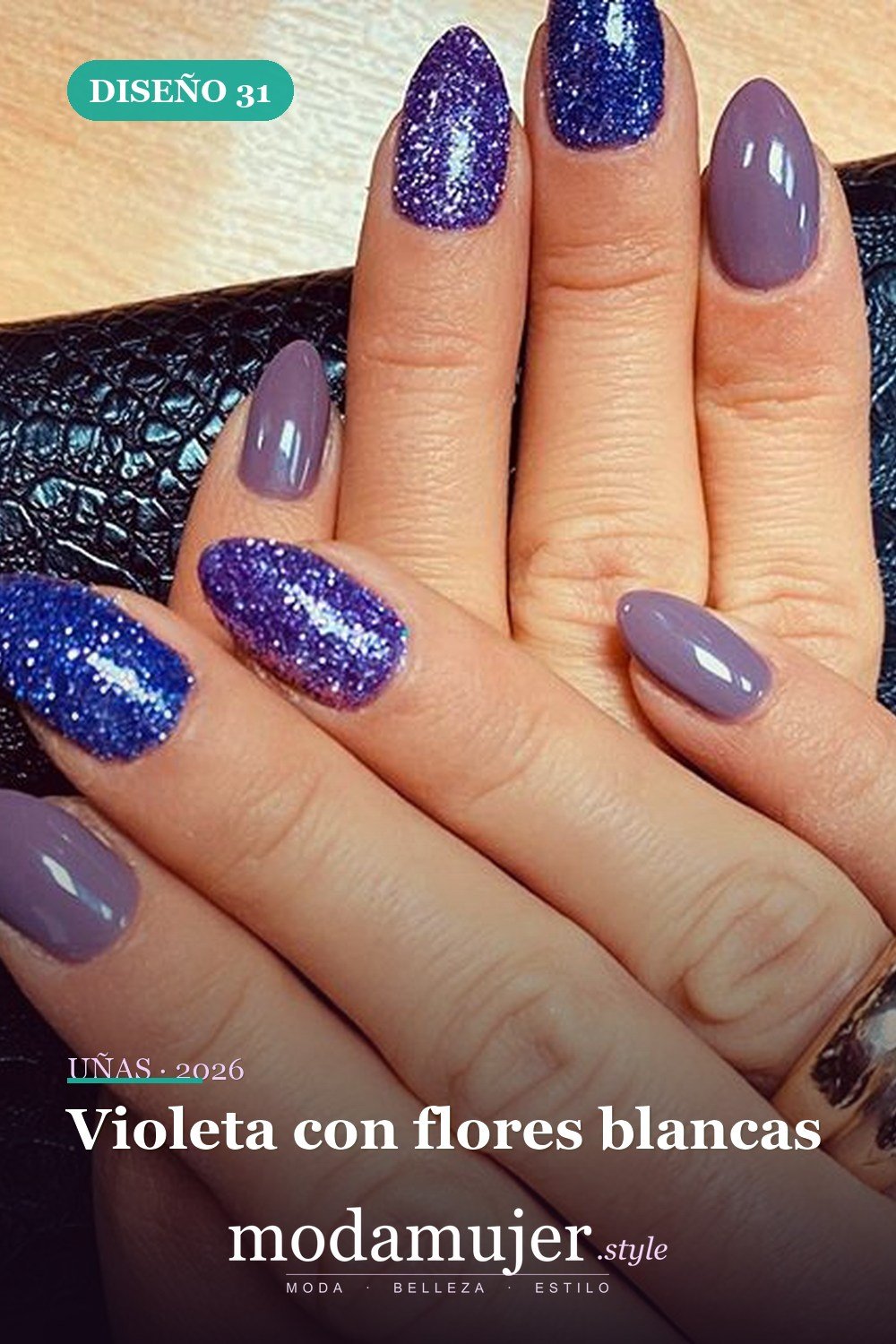 Violeta con flores blancas — Más de 60 encantadores y hermosos diseños de uñas morados