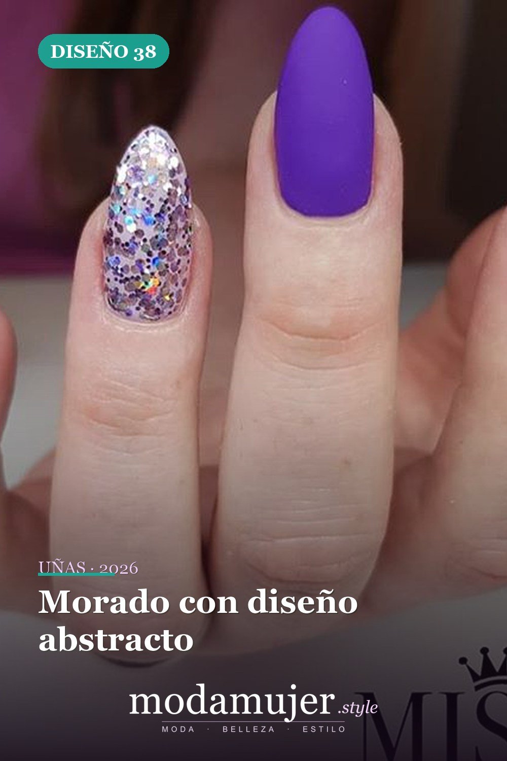 Morado con diseño abstracto — Más de 60 encantadores y hermosos diseños de uñas morados