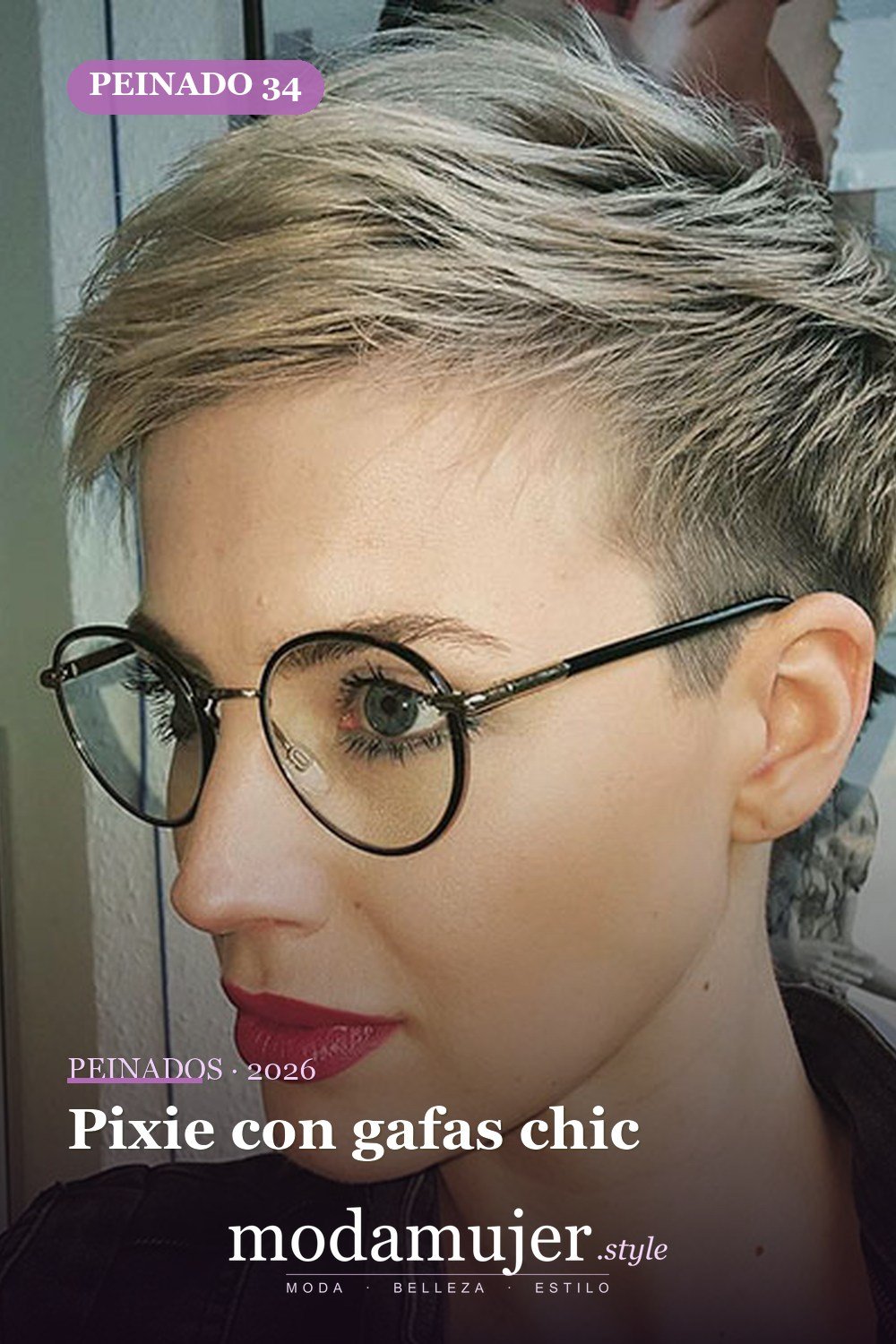 Pixie con gafas chic — Más de 70 ideas de corte pixie para mujer en 2026