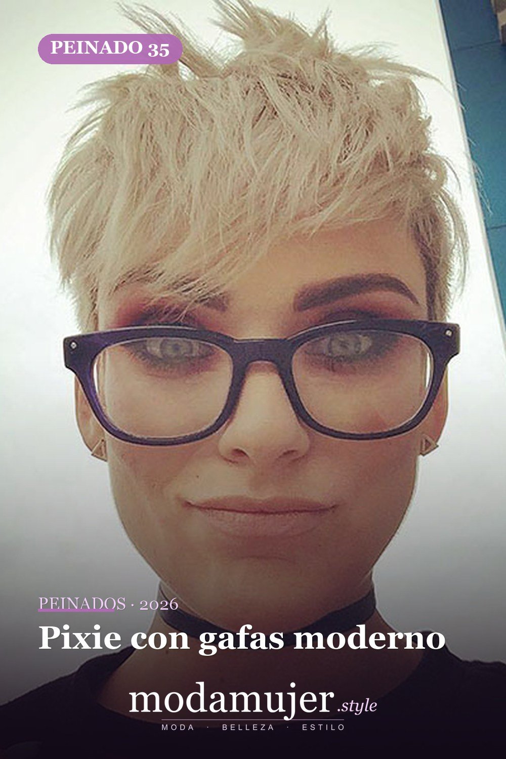 Pixie con gafas moderno — Más de 70 ideas de corte pixie para mujer en 2026