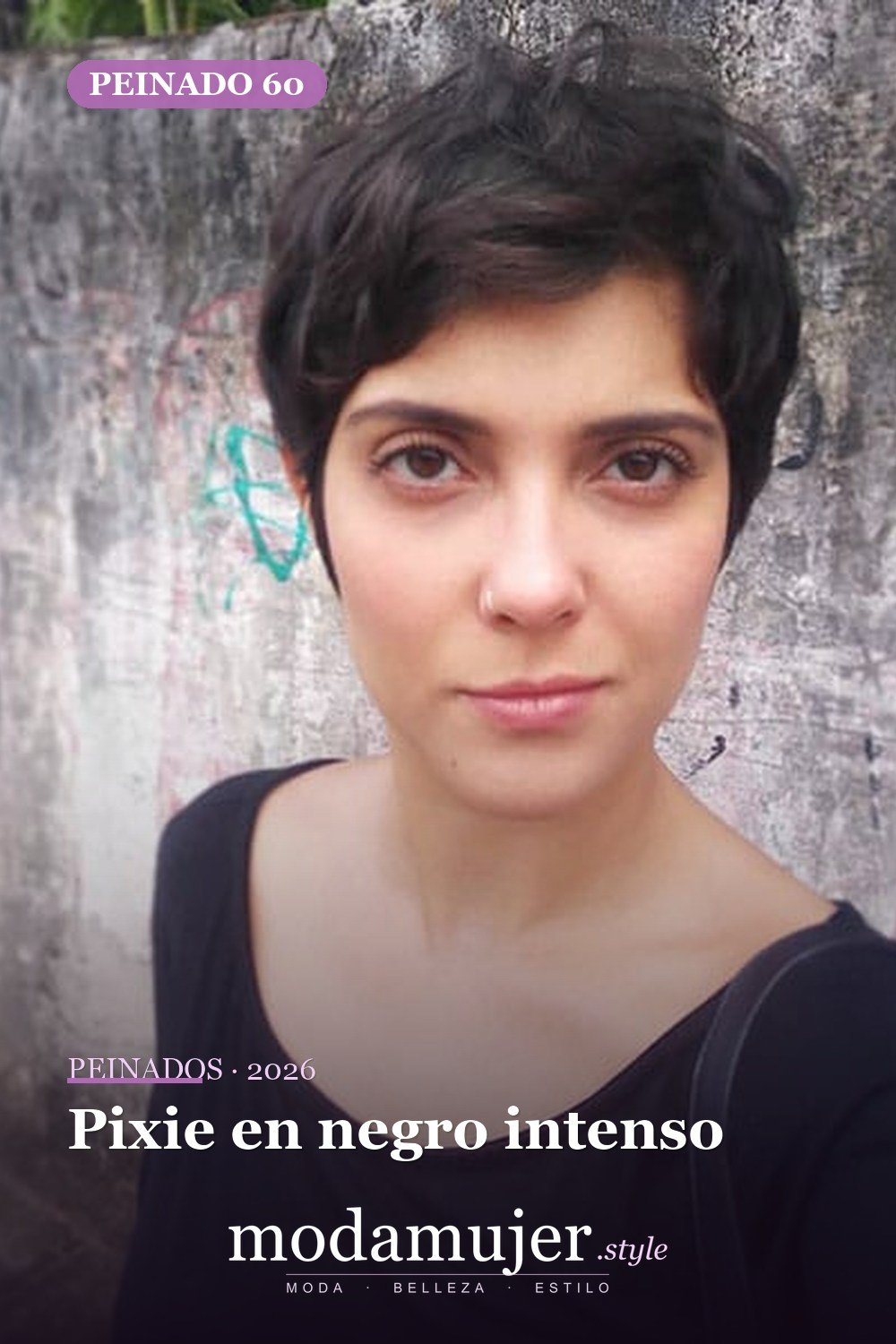 Pixie en negro intenso — Más de 70 ideas de corte pixie para mujer en 2026
