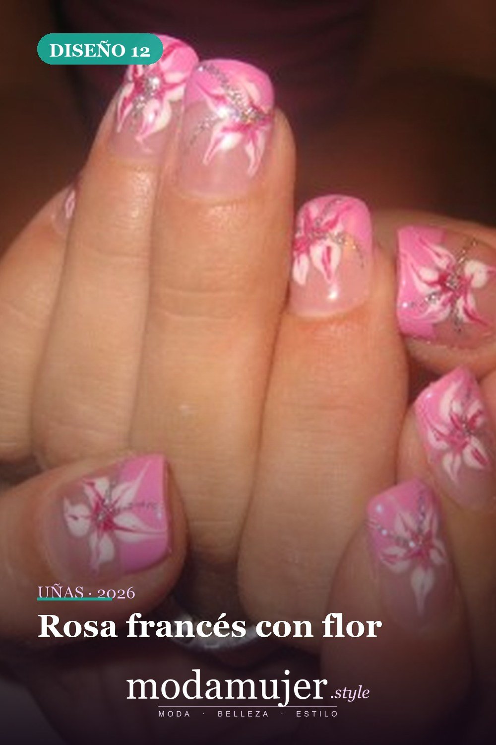 Rosa francés con flor — Más de 90 ideas glamorosas de uñas de punta francesa: ¡todo sobre el rosa!