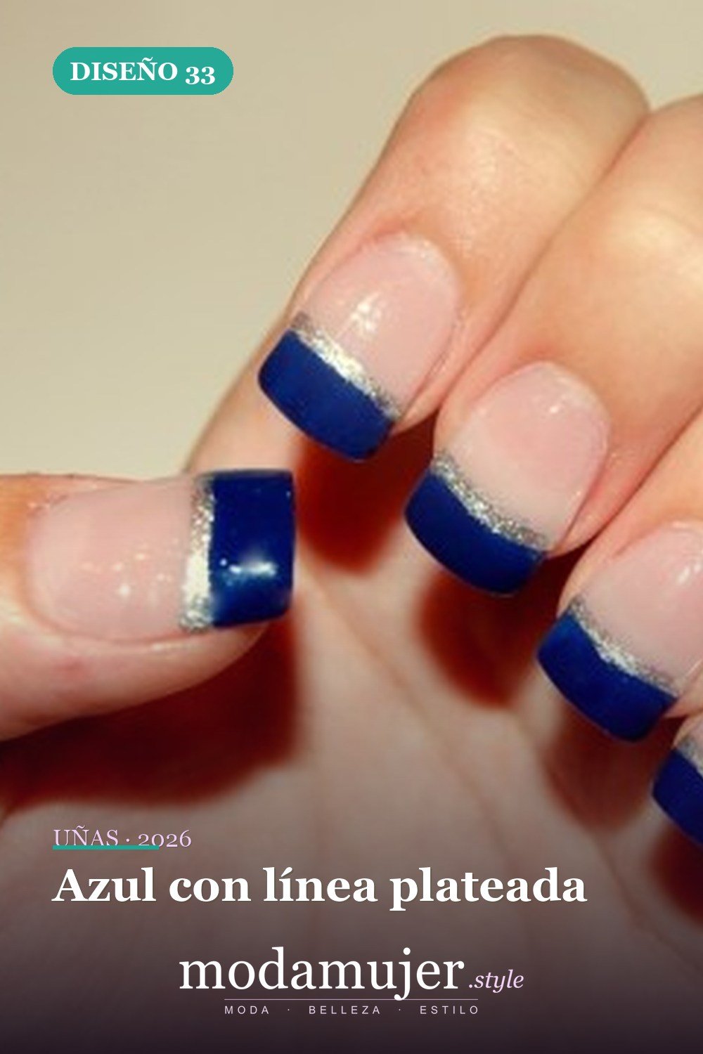 Azul con línea plateada — Más de 90 ideas glamorosas de uñas de punta francesa: ¡todo sobre el rosa!