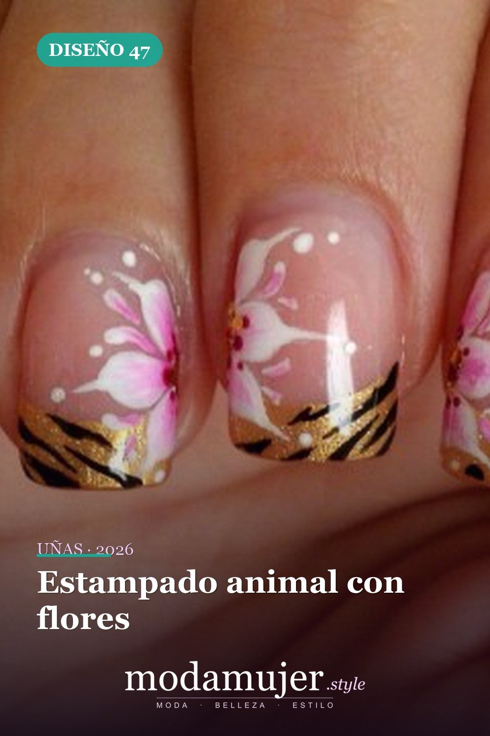 Estampado animal con flores — Más de 90 ideas glamorosas de uñas de punta francesa: ¡todo sobre el rosa!