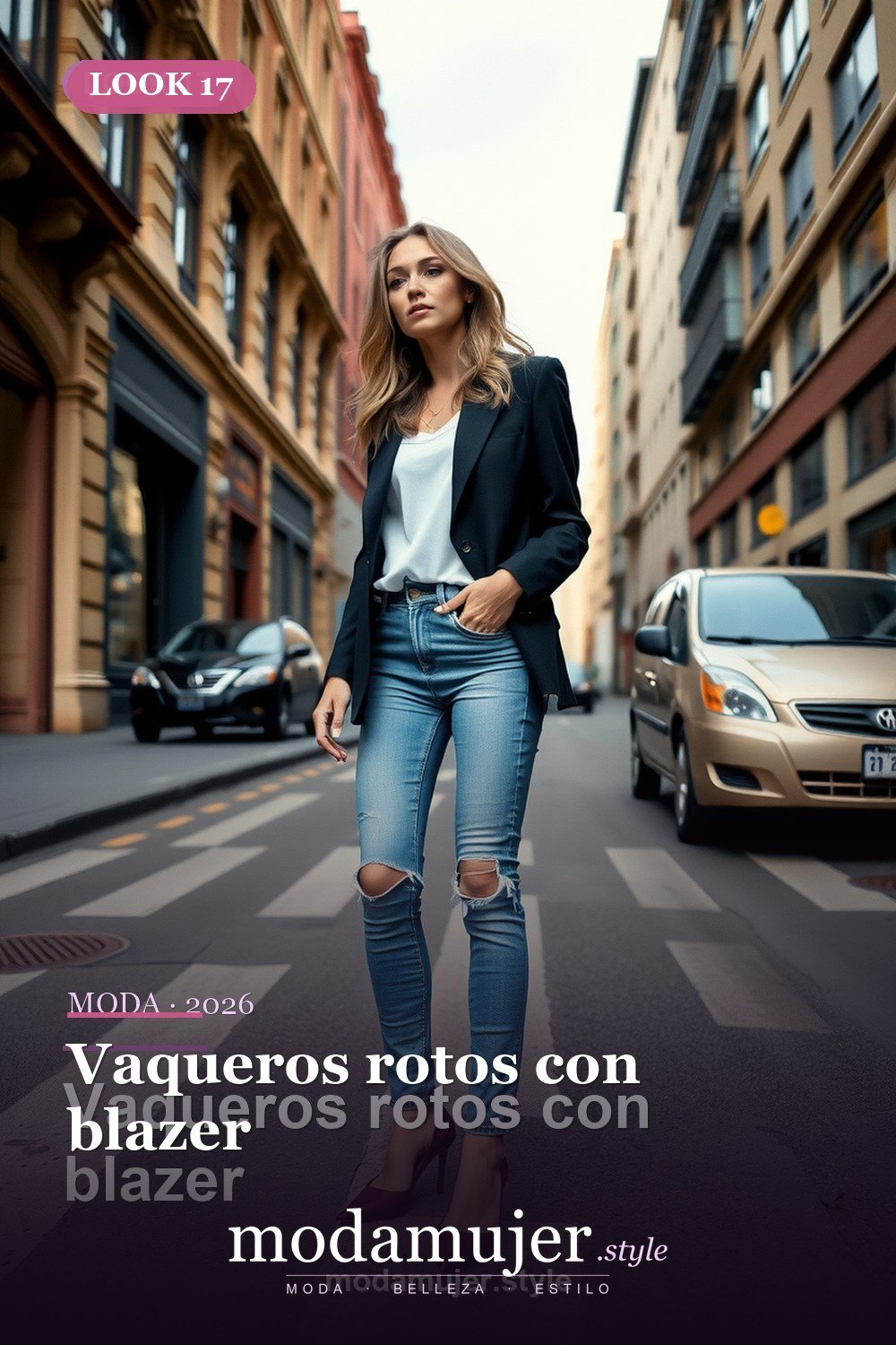 Vaqueros rotos con blazer — 30 outfits con vaqueros para mujer en 2026: ideas con jeans