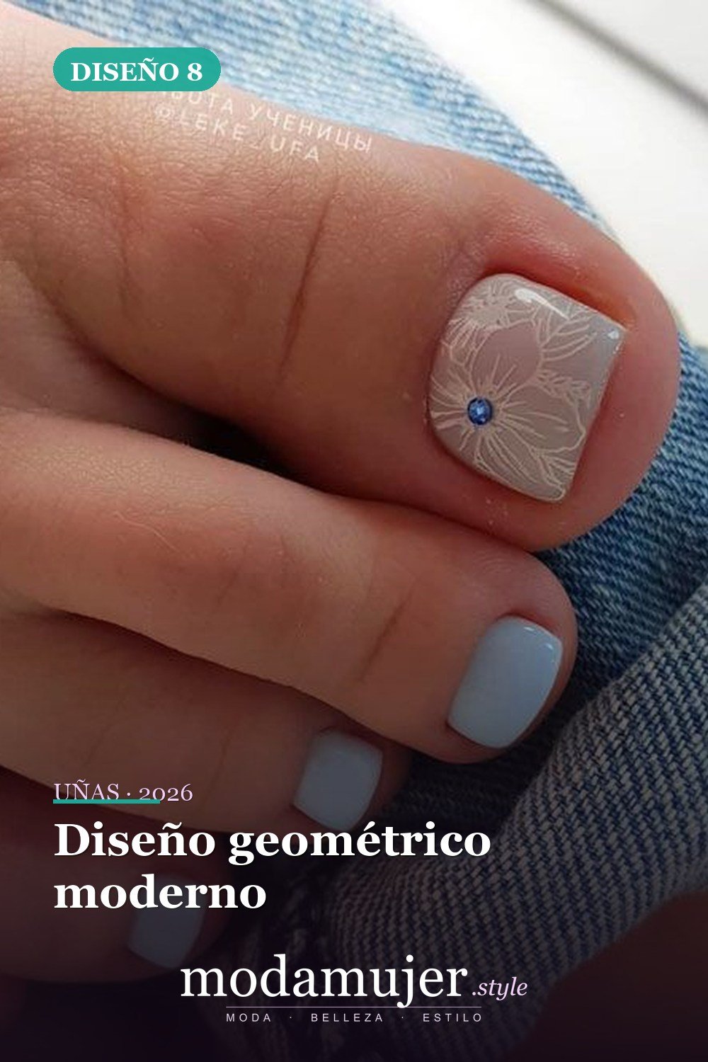 Diseño geométrico moderno — Ideas hermosas de arte de uñas para los pies que debes probar